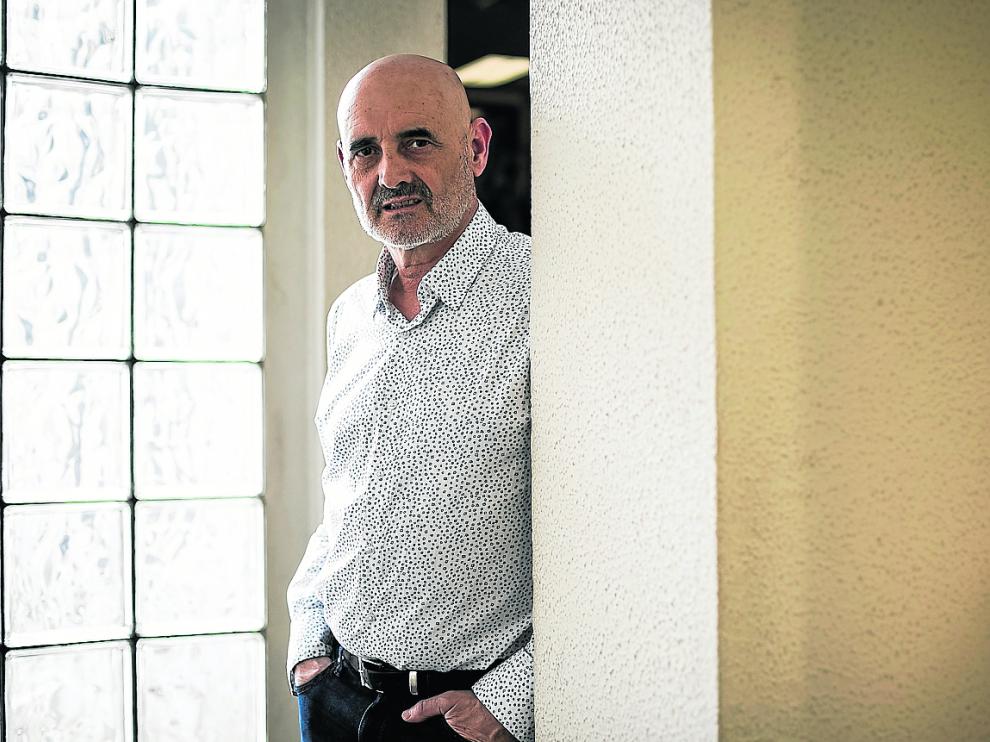 El locutor de radio y escritor Miguel Mena, el domingo en Zaragoza