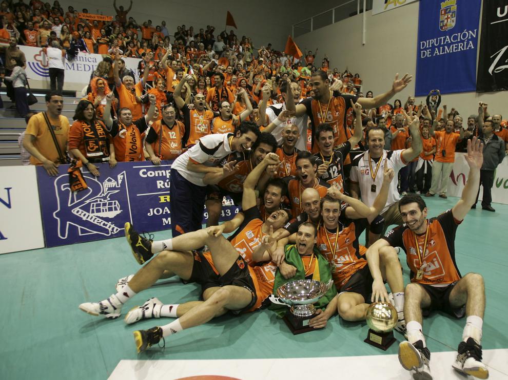 Cai voleibol teruel campeon de la superliga de Voleibol. Foto Antonio Garcia. 01-05-09