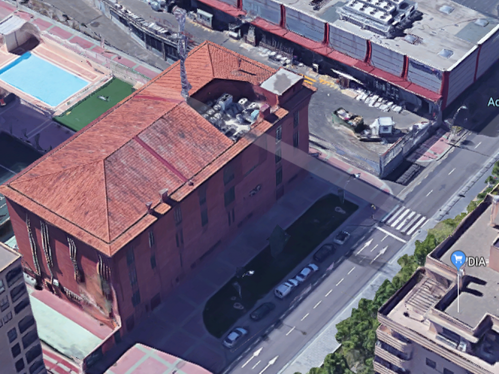 El suceso ha tenido lugar en la calle María Zambrano, a la altura del número 46, en el barrio del Actur.