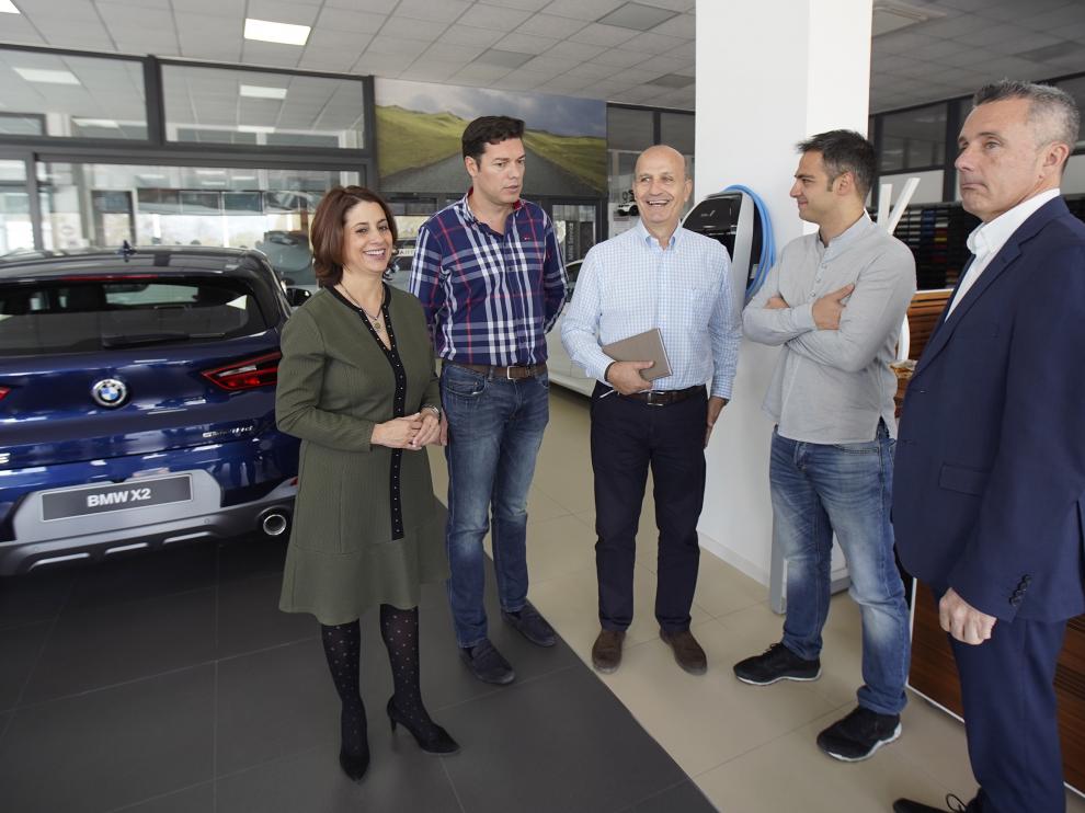 Rueda de prensa del CV Teruel en el concesionario BMWMartin Lizaga para presentar la final de Superliga de voleibol
