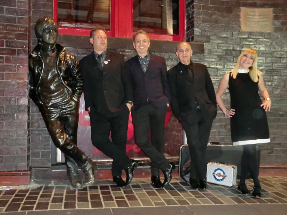 The Vinilos en su primera visita a Liverpool, en 2017. ARCHIVO MATÍAS URIBE