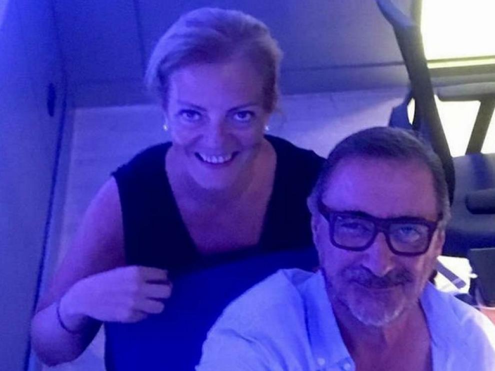 Paloma Tortajada y Carlos Herrera, juntos en un selfie.