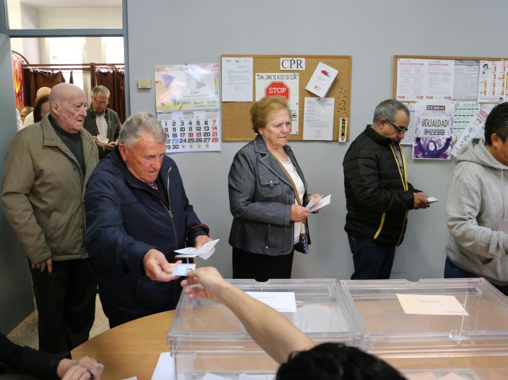 Los colegios electorales han abierto con normalidad en Aragón.