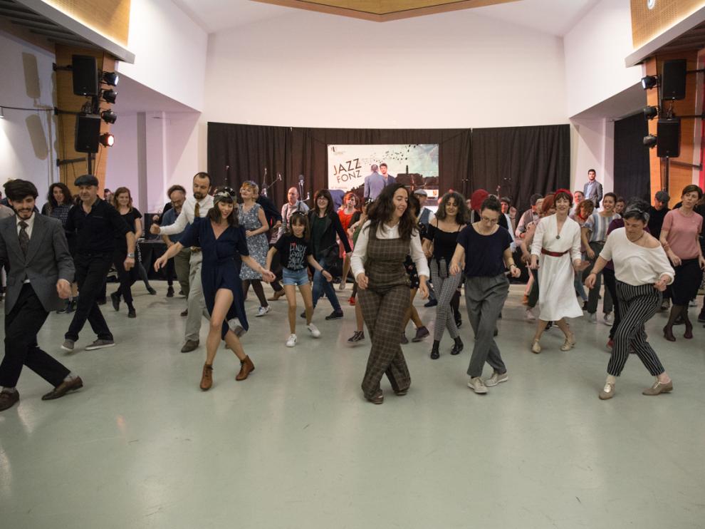 Unas seiscientas personas disfrutan del mejor jazz y swing en la VI Trobada Jazz de Fonz