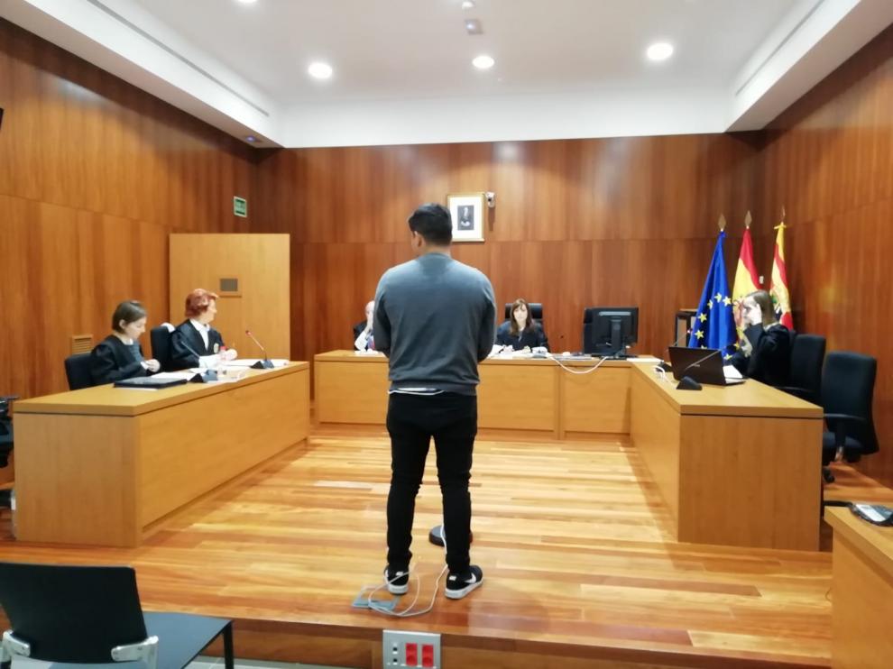 El acusado, Davis A. H., durante la vista celebrada este lunes en la Audiencia.