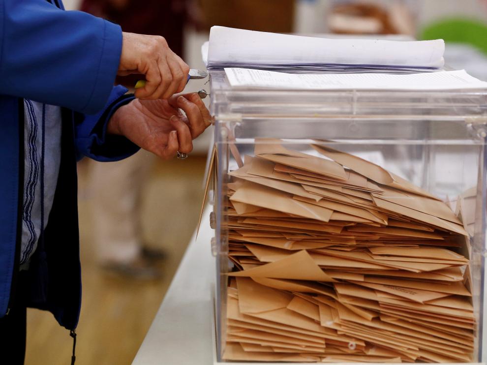 Las opciones más centradas han ganado votos.
