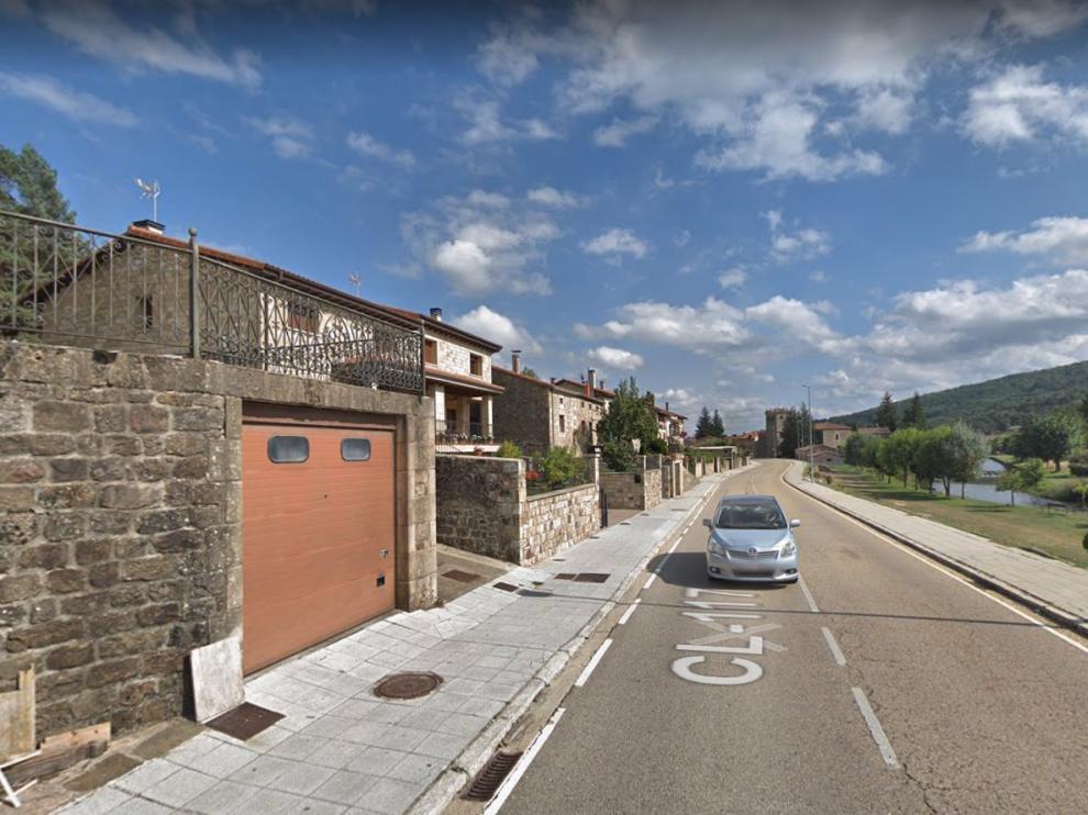 Una imagen de la calle de Rafael García, en Salduero (Soria).