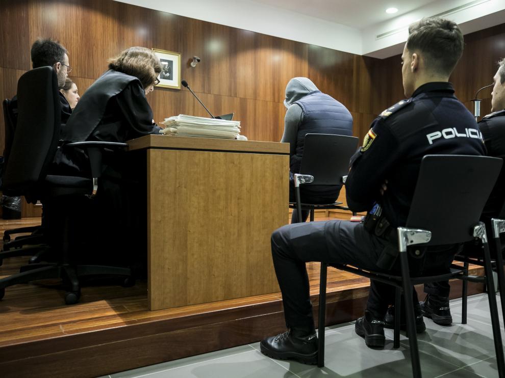 El acusado, durante el juicio celebrado en la Audiencia de Zaragoza la semana pasada.