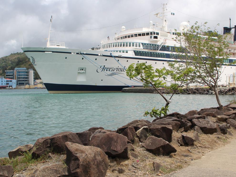 El Freewinds, un crucero de 134 metros de eslora, estuvo en cuarentena por sarampión