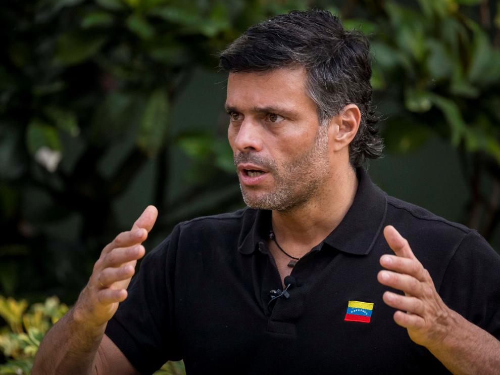 El opositor Leopoldo López durante la entrevista.