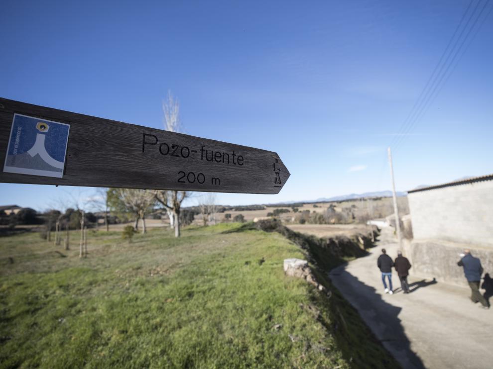 Señal del pozo-fuente de Blecua, uno de los municipios que aparecen en la recopilación de topónimos de la Hoya de Huesca.
