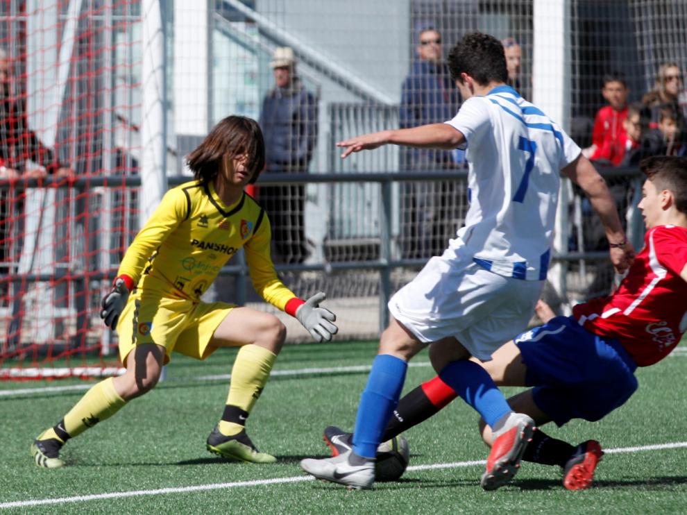 Fútbol. DH Cadete- Montecarlo vs. Ejea.