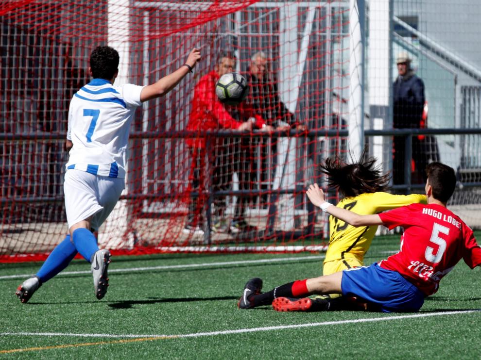 Fútbol. DH Cadete- Montecarlo vs. Ejea.