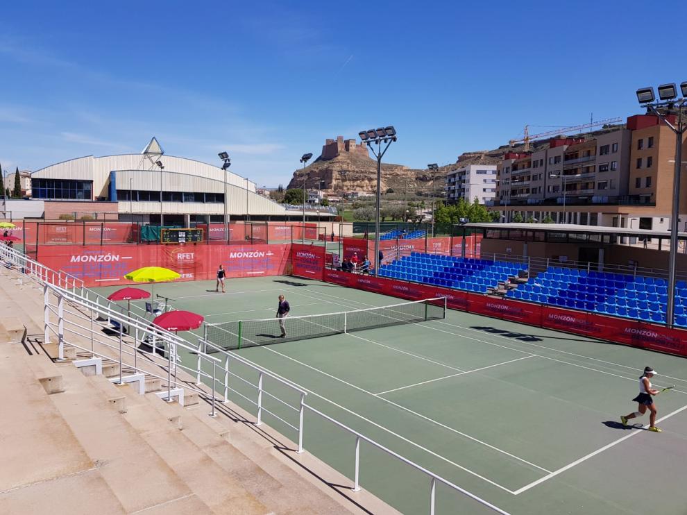 La final de dobles se disputará el sábado a las 16.30 y la de individuales al día siguiente a las 11.30.