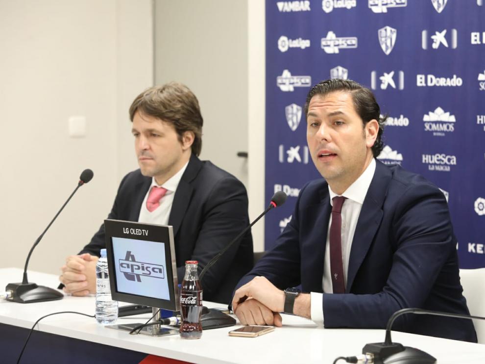 Rubén García, con Josete Ortas durante la presentación del director deportivo.