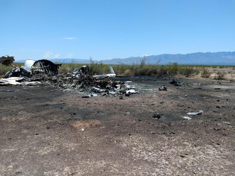 Los restos del avión accidentado en México.