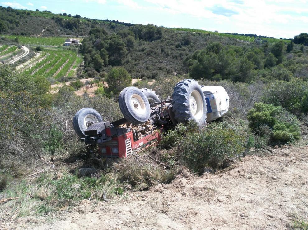 El vuelco de tractores es uno de los factores principales de los accidentes mortales en el sector agrario. HA