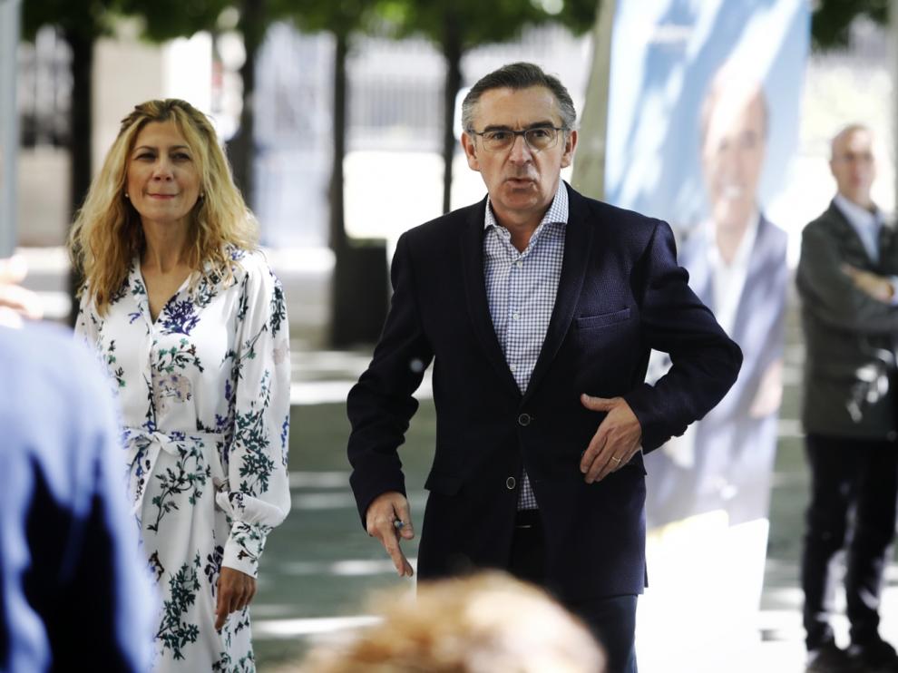 Luis María Beamonte, este lunes, antes de presentar en Zaragoza su propuesta de rebaja fiscal.