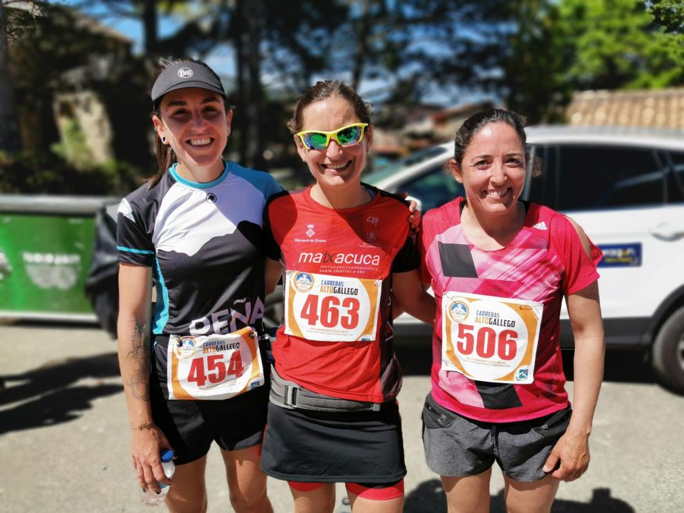Podio femenino de la Traschinepro Trail, celebrada el pasado domingo en Caldearenas