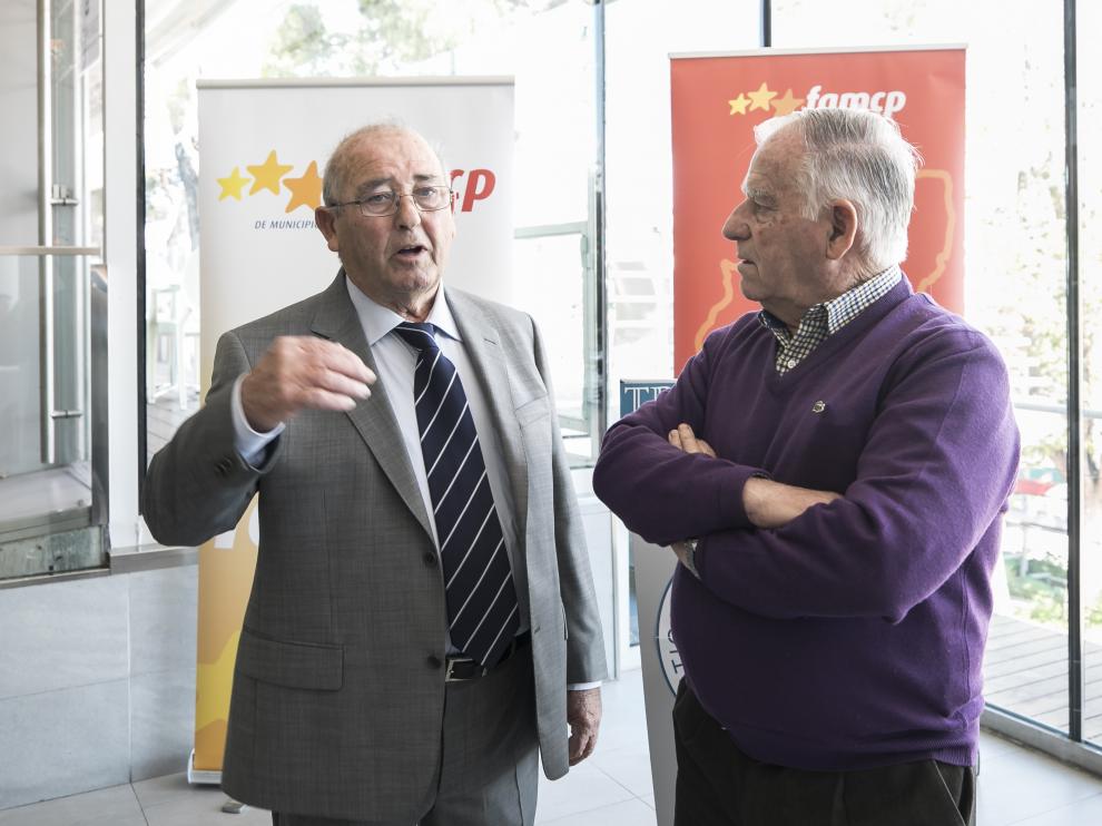 Los alcaldes de Plasencia y Alforque, en el homenaje que les hizo la FAMPC