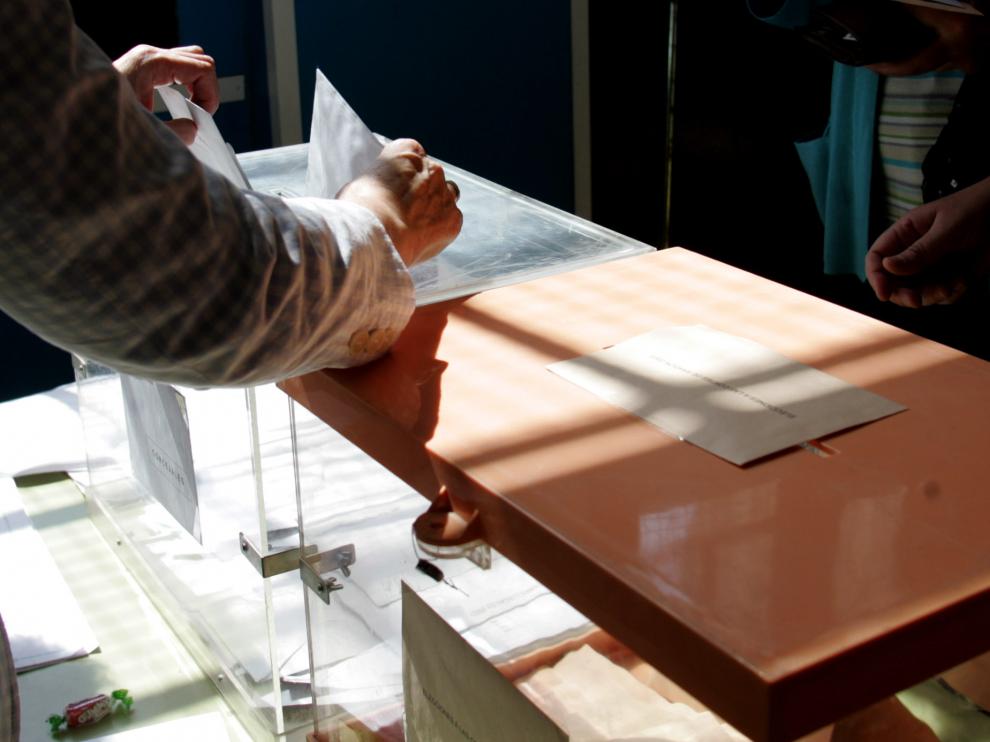 ELECCIONES 27 M 2007 /CARLOS MONCIN /