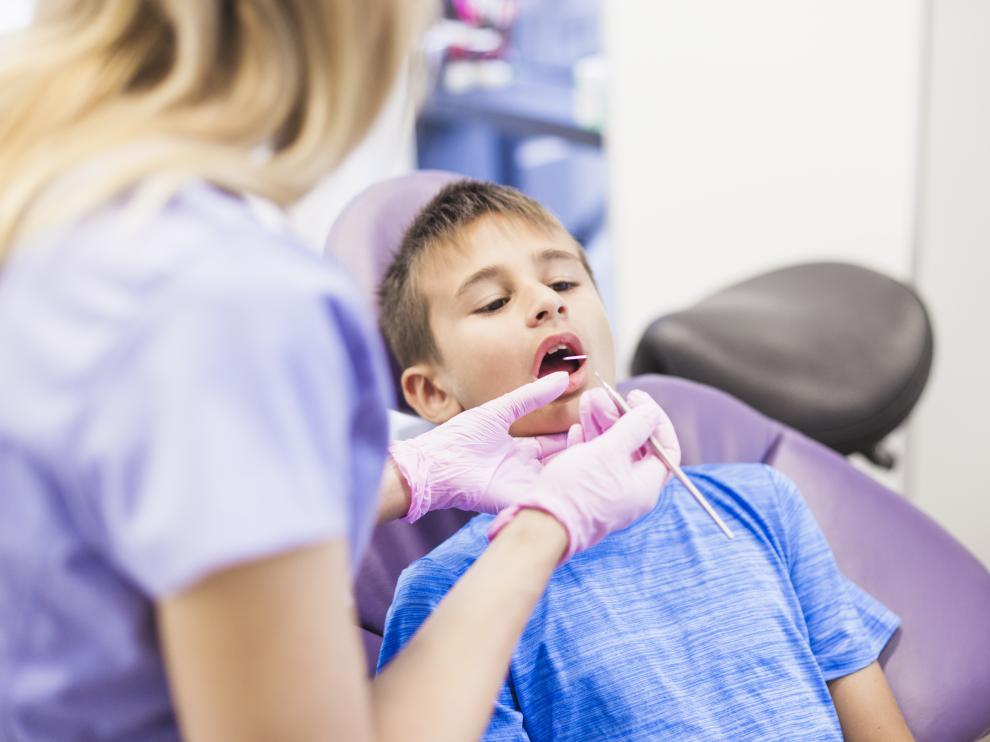 Se recomienda que las visitas al dentista sean a partir de los dos años.