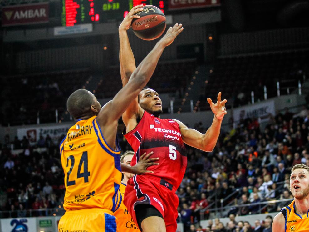Okoye, del Tecnyconta Zaragoza, en el partido de la primera vuelta ante el Herbalife.