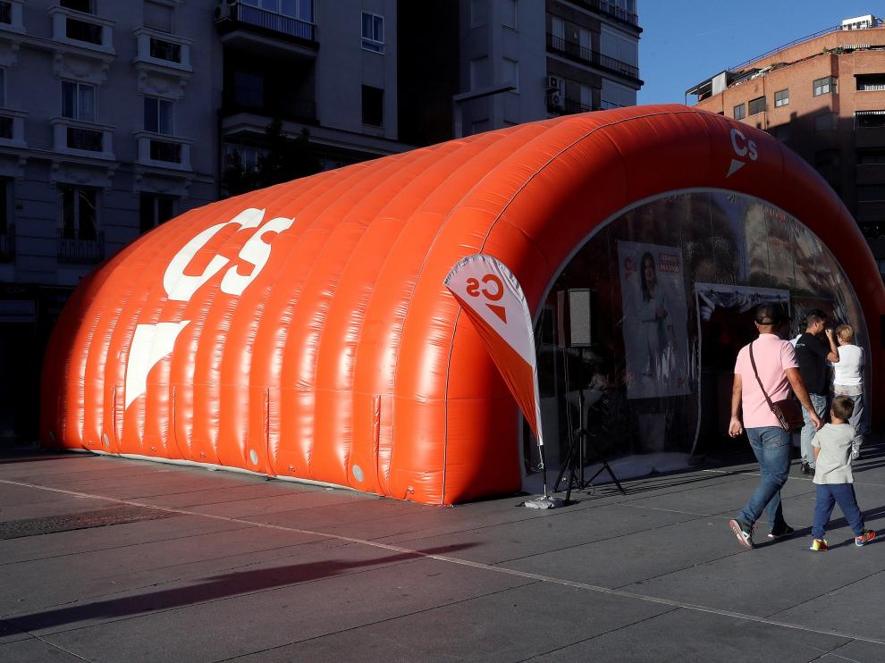 Un puesto de información electoral de Ciudadanos.