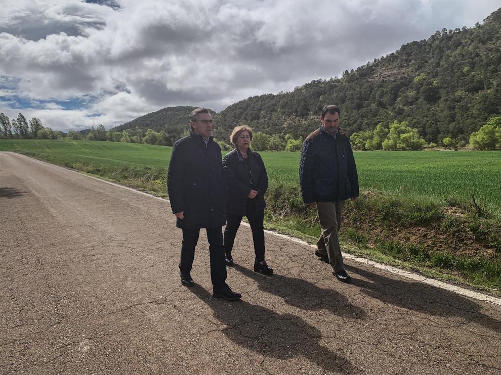 El candidato del PP al Gobierno de Aragón mira al futuro y establece el eje Cantábrico-Mediterráneo, el Canfranc y la Travesía Central por el Pirineo como los grandes retos