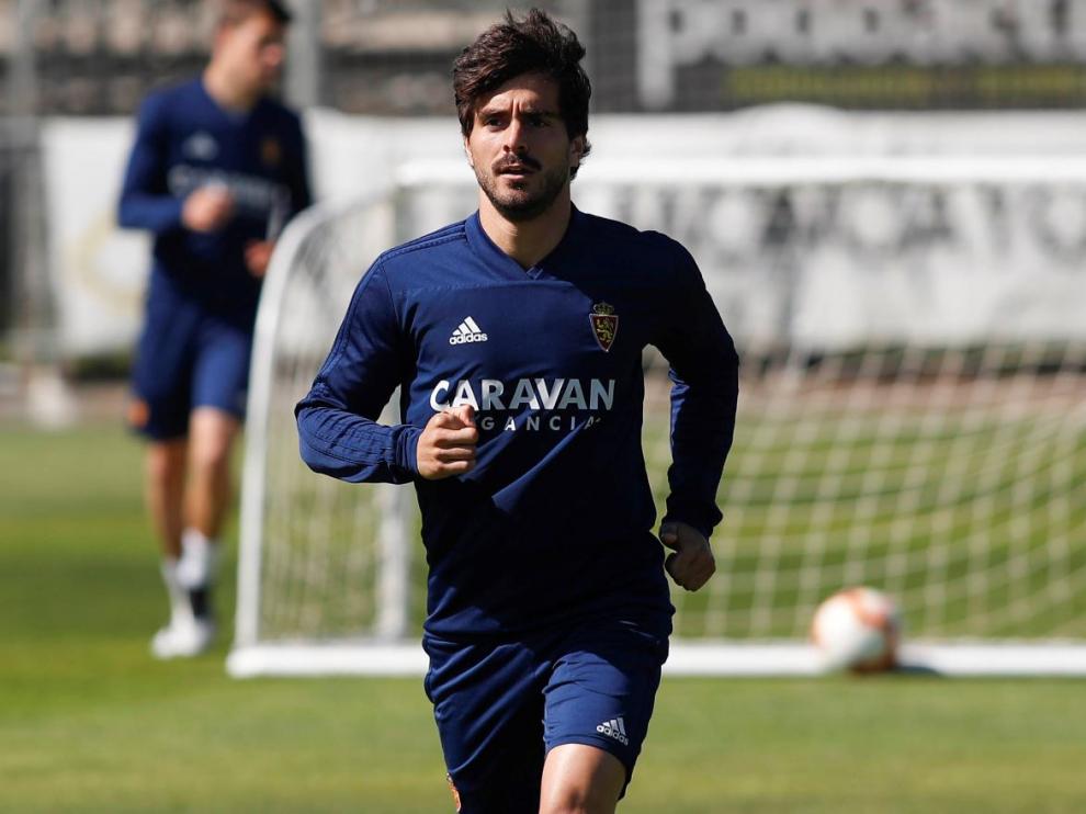 Javi Ros, en el entrenamiento de este lunes en la Ciudad Deportiva.