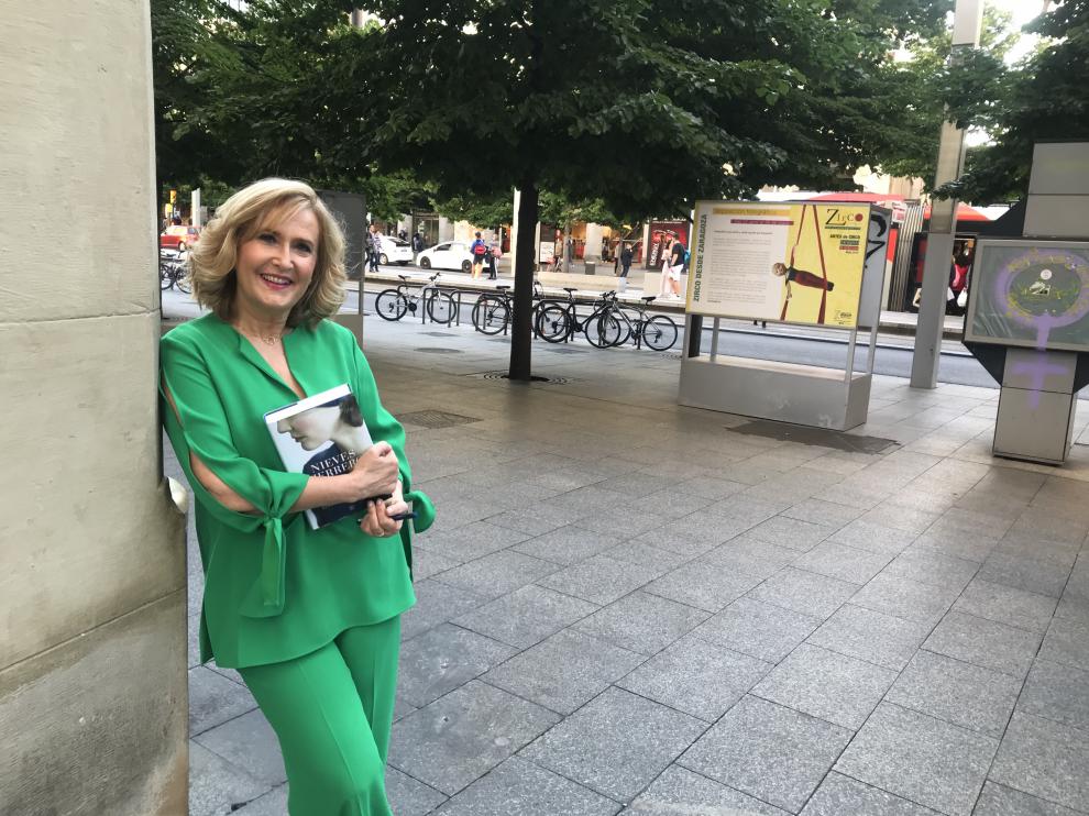 Nieves Herrero presenta "Esos días azules", un viaje a la vida de Guiomar y Machado