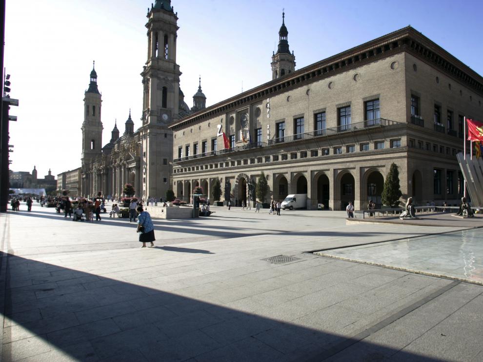 AYUNTAMIENTO DE ZARAGOZA / PLAZA DEL PILAR / 3/07/08 / FOTO : OLIVER DUCH