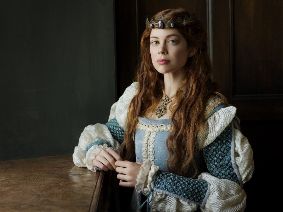 Charlotte Hope, caracterizada como Catalina de Aragón, en la serie que sobre la princesa española emite la cadena HBO.