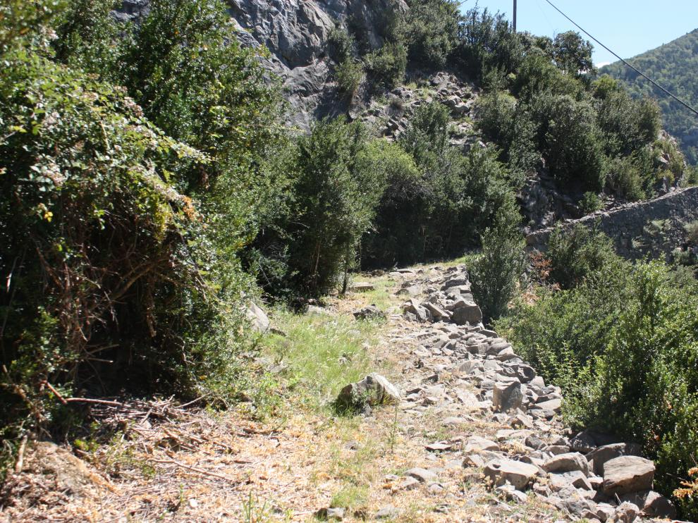 Tramo de calzada romana en el valle de Hecho (Huesca)