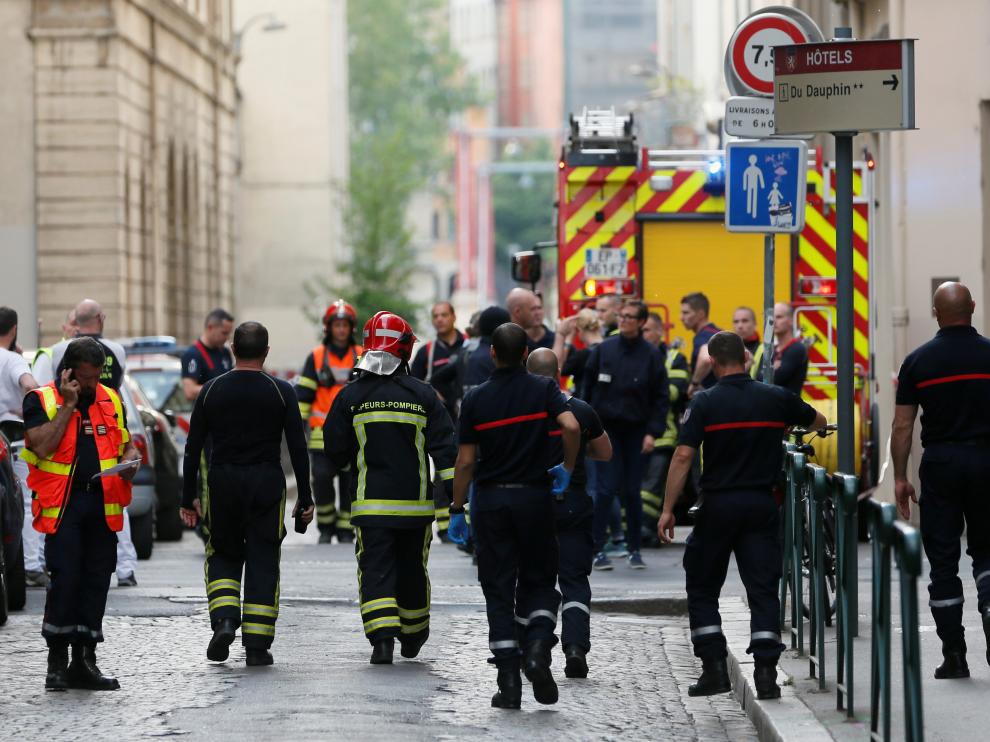 Explosión en el centro de Lyon por un paquete bomba.
