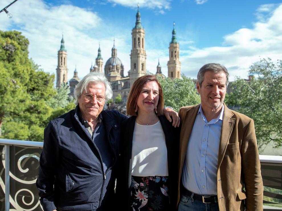 Javier Nart junto a los candidatos de Ciudadanos a la alcaldía de Zaragoza y el Gobierno de Aragón.