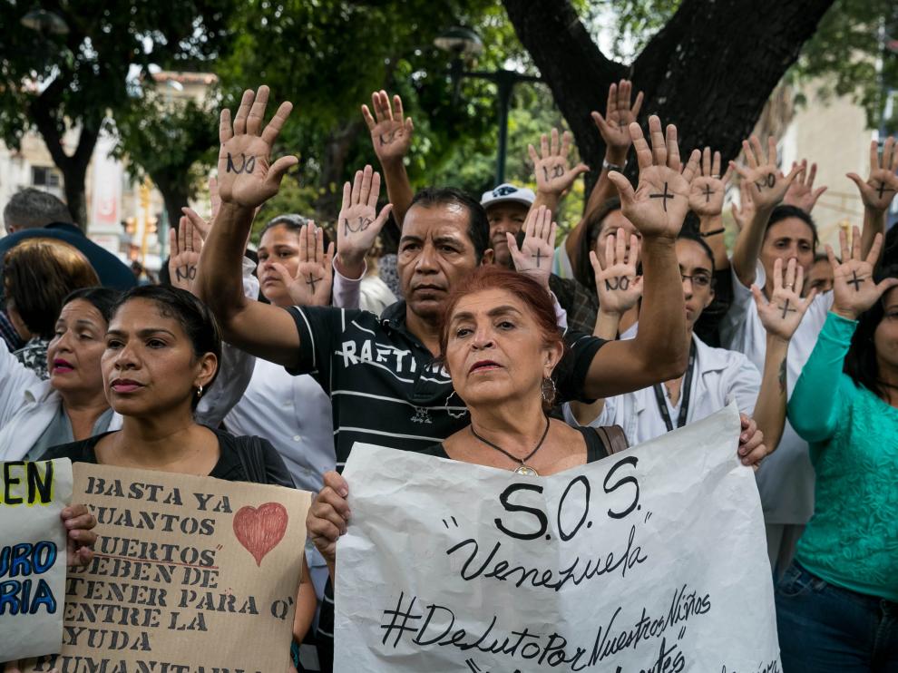 Protestas en Caracas (Venezuela) por la falta de trasplantes y tratamientos médicos.