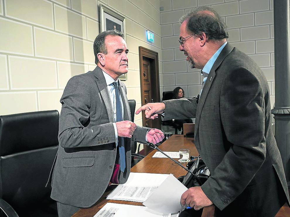 Bizén Fuster, diputado de CHA en la DPZ durante la pasada legislatura, junto a Sánchez Quero.