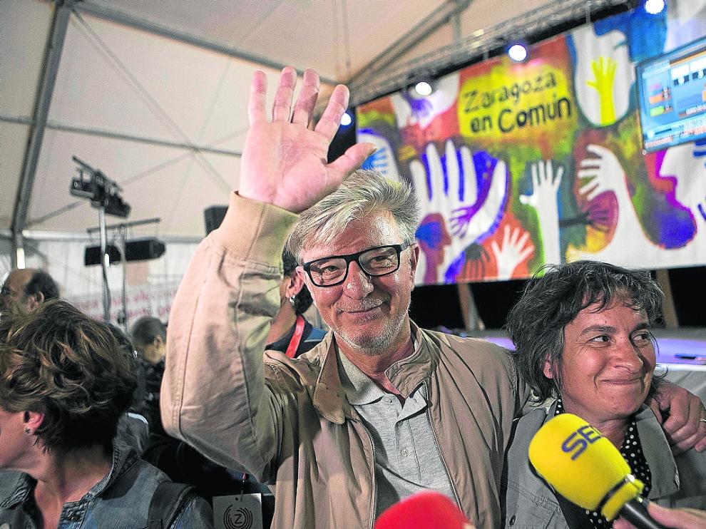 Pedro Santisteve y Luisa Broto, tras conocer el resultado de las elecciones municipales.