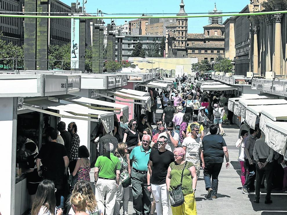 La feria lucía así de animada este sábado por la mañana.