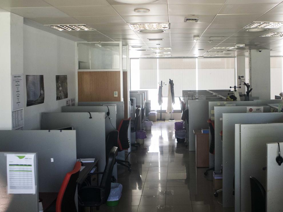 Así quedó el centro de llamadas donde operaba Licenci tras el registro y las detenciones que se practicaron el pasado miércoles.