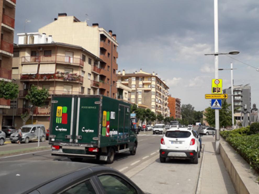 El cinemómetro provisional se ha instalado en la calle de San Juan Bosco.