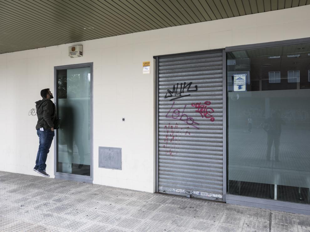 Las oficinas de la central de llamadas de la asociación Linceci en el Actur permanecen cerradas.