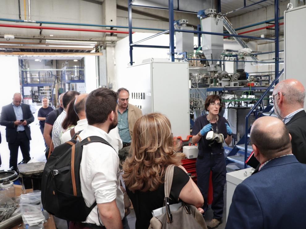 Visita de empresas a los centros del CSIC en Zaragoza.