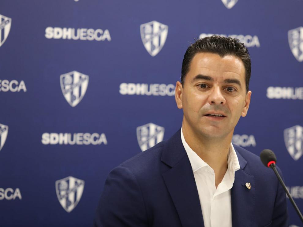 Míchel Sánchez, este miércoles en la sala de prensa de El Alcoraz.