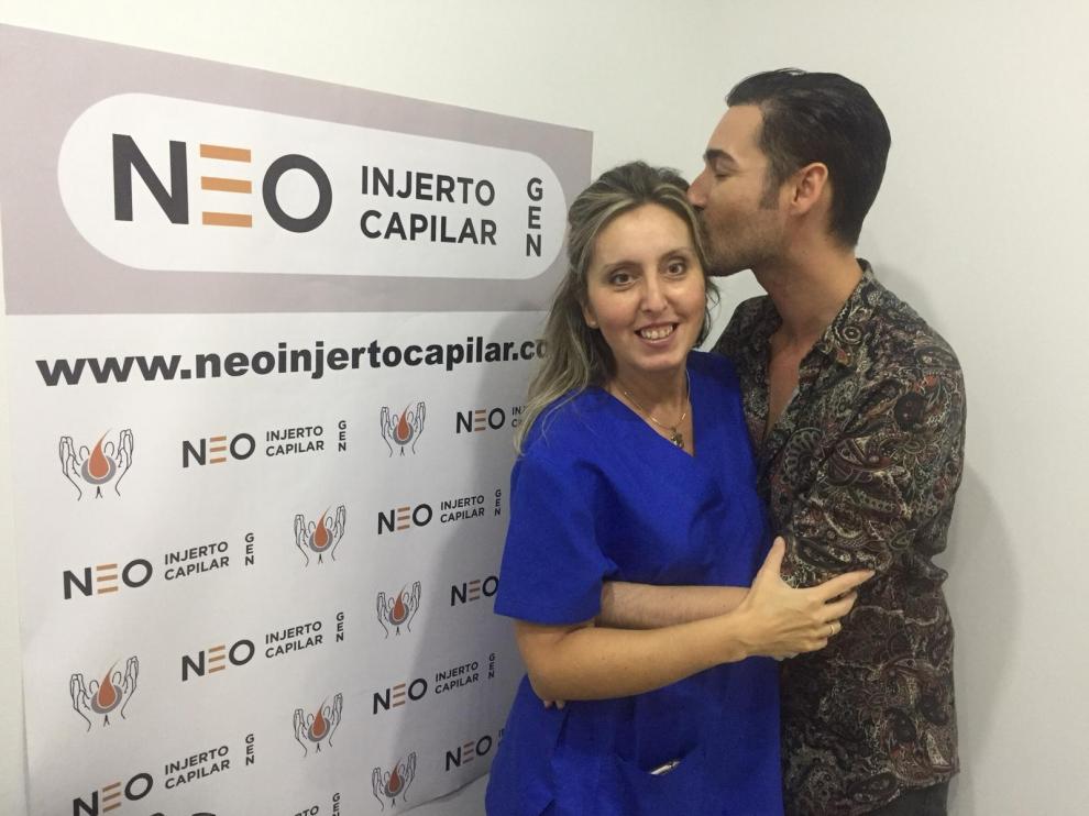 Miguel Vilas, el concursante de GH 17, junto a la doctora Lourdes Moreno.