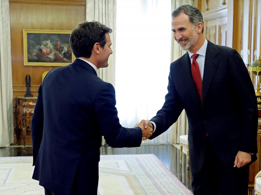 Felipe VI y Albert Rivera.