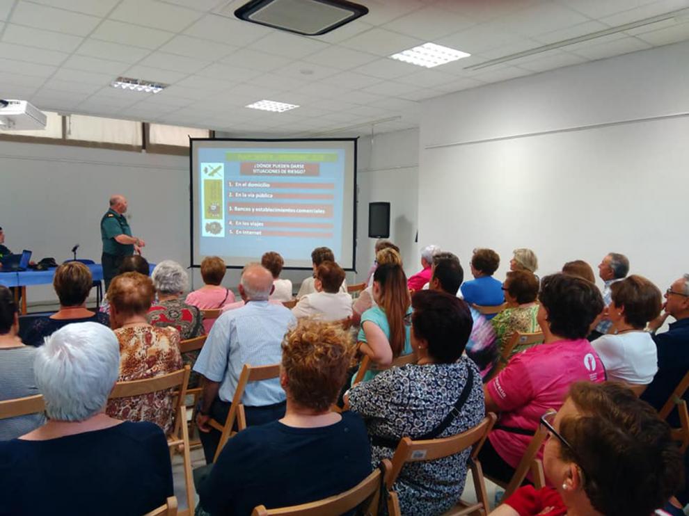 La asistencia ha sido muy positiva en las charlas de la programación.