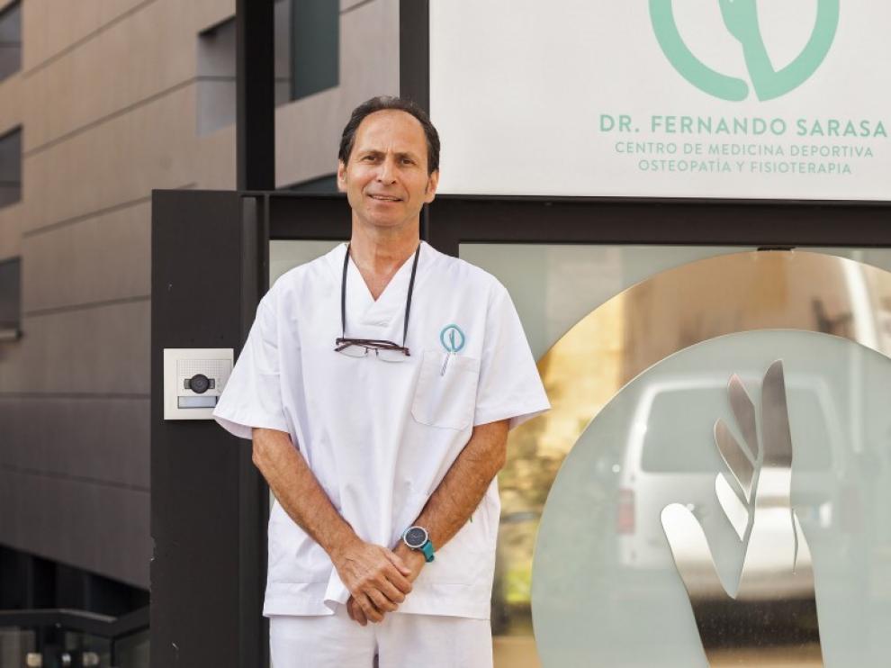 El doctor Fernando Sarasa, nuevo jefe de los servicios médicos de la SD Huesca.