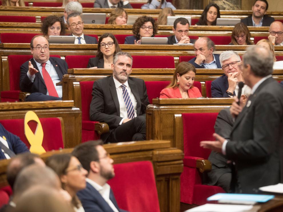 Quim Torra responde a una pregunta de Miquel Iceta.